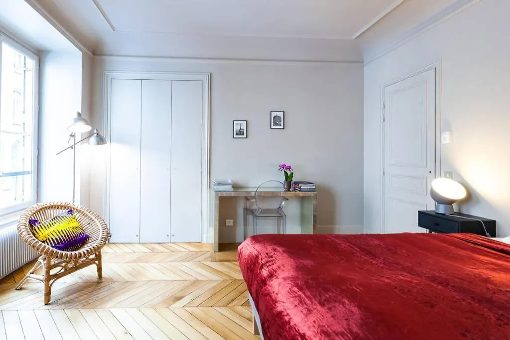 Apartment Greeter-bel Parisien De 70m2 - St Lazare